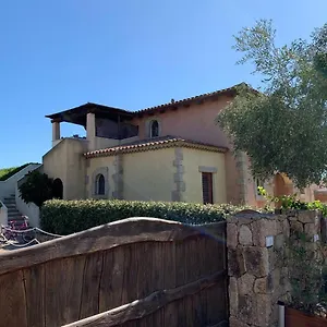 2 Bedroom Close To Bados Beach , Olbia Italia